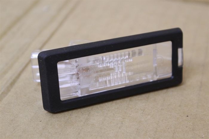 8200013577 Number plate lamp New genuine part | Deutsche Parts