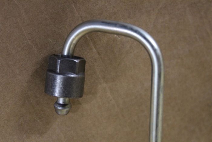 JDE36828 Fuel Line New genuine part | Deutsche Parts