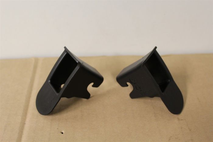 8R0019233 FUNNEL X2 New genuine part | Deutsche Parts
