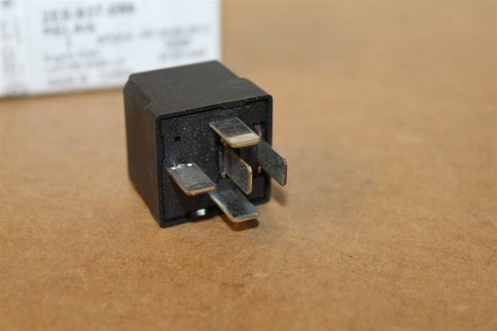 2E0937099 RELAY New genuine part | Deutsche Parts