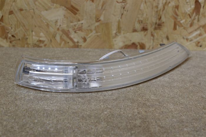 7L6949101C TURN SIGNAL New genuine part | Deutsche Parts