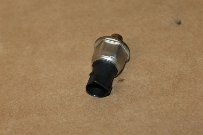 Master cyl pressure sensor Touareg T5 Transporter Sharan 7L0907597 Genuine VW
