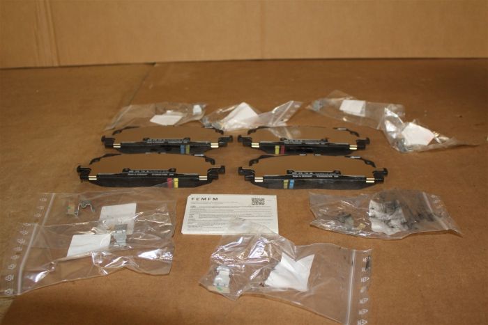 Front brake pads for 350 / 375mm discs Touareg 4M0698151AP New Genuine ...