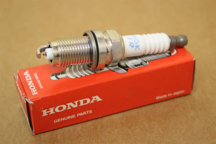 9807B561BW Spark Plug (single) New genuine part | Deutsche Parts
