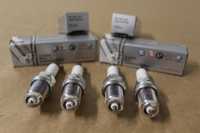 101905626 SPARK PLUG (X4) New genuine part | Deutsche Parts