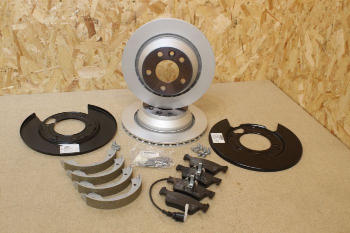 VW Transporter T5 3.2t early type rear brake sheild & discs / pads  