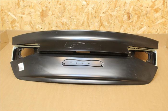 8K5827023AJ Rear Boot Lid Audi A4 2013-2015 New Genuine Part 
