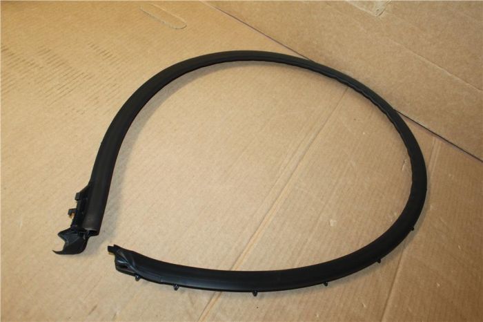 Rear Left Outer Door Seal Volkswagen Golf MK7 5G6839699D New 