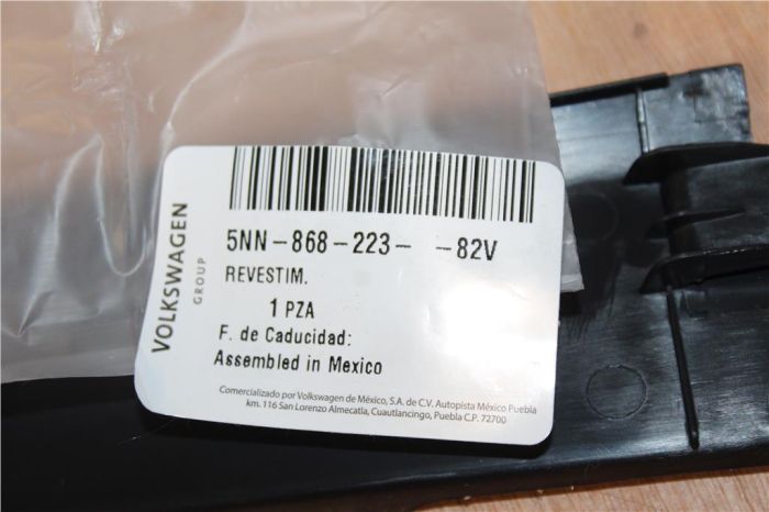 Left Centre A Pillar Trim VW Tiguan Allspace 18> 5NN868223 82V New 