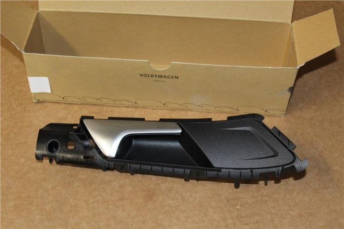 Front Right Inner Door Actuator VW Golf MK7 MK8 5G1837114 UBN New 