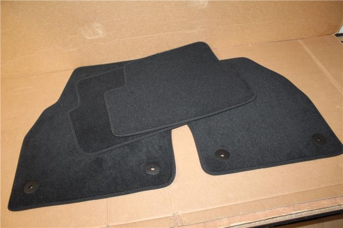 Set Foot Mats Front And Rear VW Polo 2018 Onwards 2G2863011 EUN