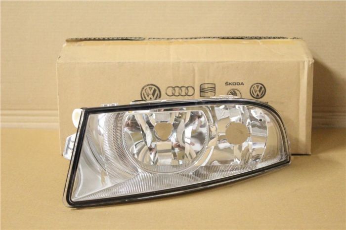 Front Left Halogen Fog Lamp Skoda Octavia 2009-2013 1Z0941701C New ...
