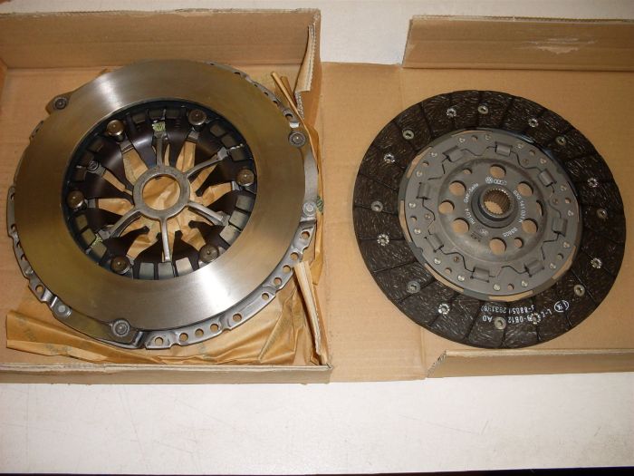 Clutch kit Golf Jetta Caddy A3 03G141015NX 1.9 TDi 2.0 FSi New genuine