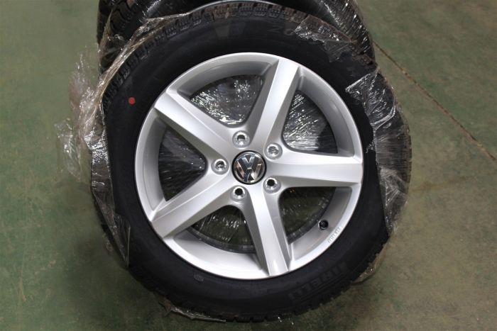 Set Of 4 Winter Wheel Tyre Set 3aa073636b8z8 New Genuine Part