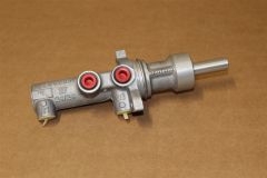 VW Crafter brake master cylinder 2006-2011* 2E0611017C New Genuine VW part