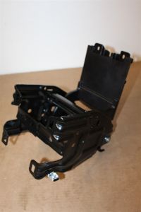 Audi A4 B8 RS4 A5 Front Arrest bracket broken lugg 8K0864283 6PS Genuine Audi 