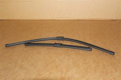 Front Wiper Blade Set VW Touran 5T 2016 On UK / RHD 5TC998002 New Genuine VW