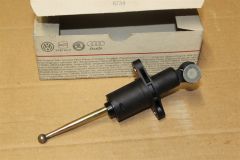 VW Audi Golf 4 A3 LHD NON UK Clutch Master Cylinder 1J1721388A New Genuine Seat 