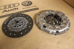 VW Audi 1.8 Petrol 228mm Clutch Kit LUK 06J141015HX New Genuine part