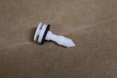 C2S33673010 Clip New genuine JLR part