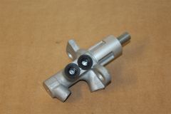 Brake master cylinder Audi A4 A6 Passat Exeo Superb 8E0611021B New genuine part