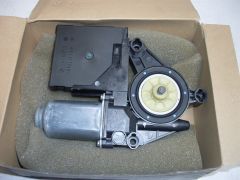 VW Touran front left window motor 1T0959702E Z1B New genuine VW part