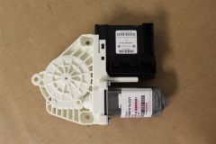 CHECK BEFORE ORDERING Golf MK5 front right window motor 1K0959701N Z3T GenuineVW