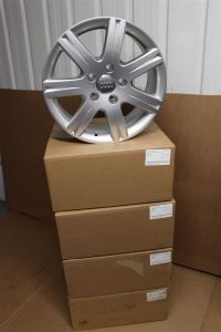 Audi Q7 2007-2015 set of 4 18" alloy wheels 4L0071498G New genuine Audi part