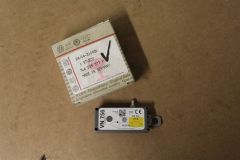 VW Touareg aerial amplifier 7L6035577P New genuine VW part