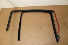 VW Tiguan right rear door window guide 5N0839432H 5AP New genuine VW part