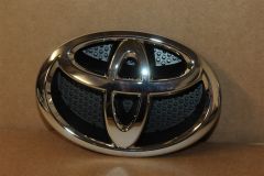75301020700 New Genuine Toyota Part