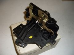 VW Polo Leon Ibiza Right rear door lock NOT for C/L  3B4839016  New genuine VW