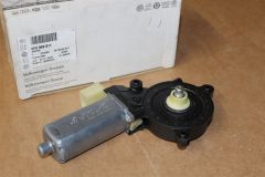 Audi A5 S5 RS5 cabrio rear left window lifter motor 8F0959811 New genuine Audi