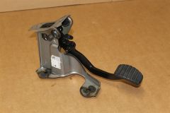 Pedal & bracket A4532902000 New Genuine Mercedes Part