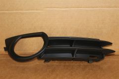 Audi A3 04-08 Front Right O/S Lower Grille for Fogs 8P4807682B New Genuine Audi