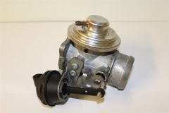 EGR valve 1.9 TDi Polo Ibiza Fabia Cordoba Octavia 038131501AR New genuine VW