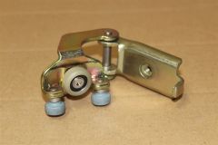 Right Sliding Door Centre Hinge / Roller VW LT 97-07 2D1843336D New Genuine VW 