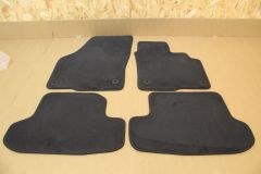 Set of 4 front & rear carpet mats VW Beetle 2012 onwards UK Right hand drive 5C2863011FISR New genuine VW parts