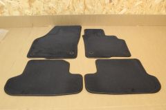 Set of 4 front & rear carpet mats VW Beetle 2012 onwards UK Right hand drive 5C2863011FKMX New genuine VW parts