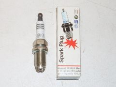 Set of 4 genuine VW spark plugs for Lupo / Arosa 101000041AC New