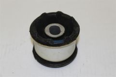 Gearbox front mount bush Audi A4 A6 Passat B5 8D0399415E New genuine VW part