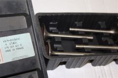 Set of 4 inlet valves 2.0 8v VW Audi Skoda Seat 078109601B New genuine VW part