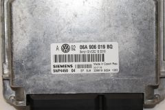 Audi A3 S3 8L CD changer bracket 8L0035113D New genuine Audi part