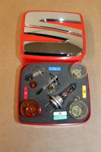Seat branded spare bulb kit with H1 H3 H7 etc + fuses 000052001B Genuine Seat