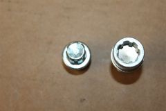 WHT002480 052 New Genuine Škoda part