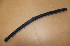 Audi A3 2003-05*** left wiper blade (check VIN#) 8P2955425A New genuine VW part
