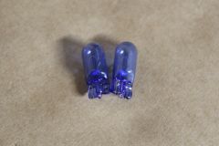 Twin pack (2 bulbs) blue W5W wedge bulbs for various VW Audi Skoda Seat N01775310 Genuine VW