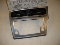 VW Golf MK7 dashboard airvent and centre trim 5G2819728AC New genuine VW part