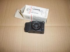 Skoda Octavia 97 -00 Electric Mirror switch 1U2959565B New genuine Skoda part