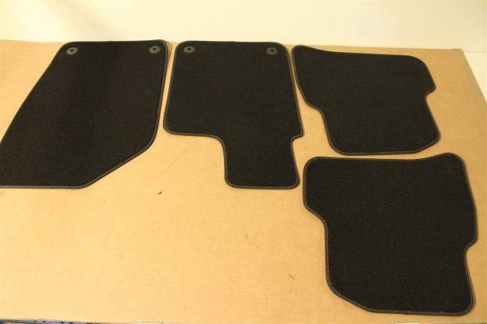 Full Set Of Factory Carpet Mats Vw Polo 6r 2010 18 6r2863011 Fii